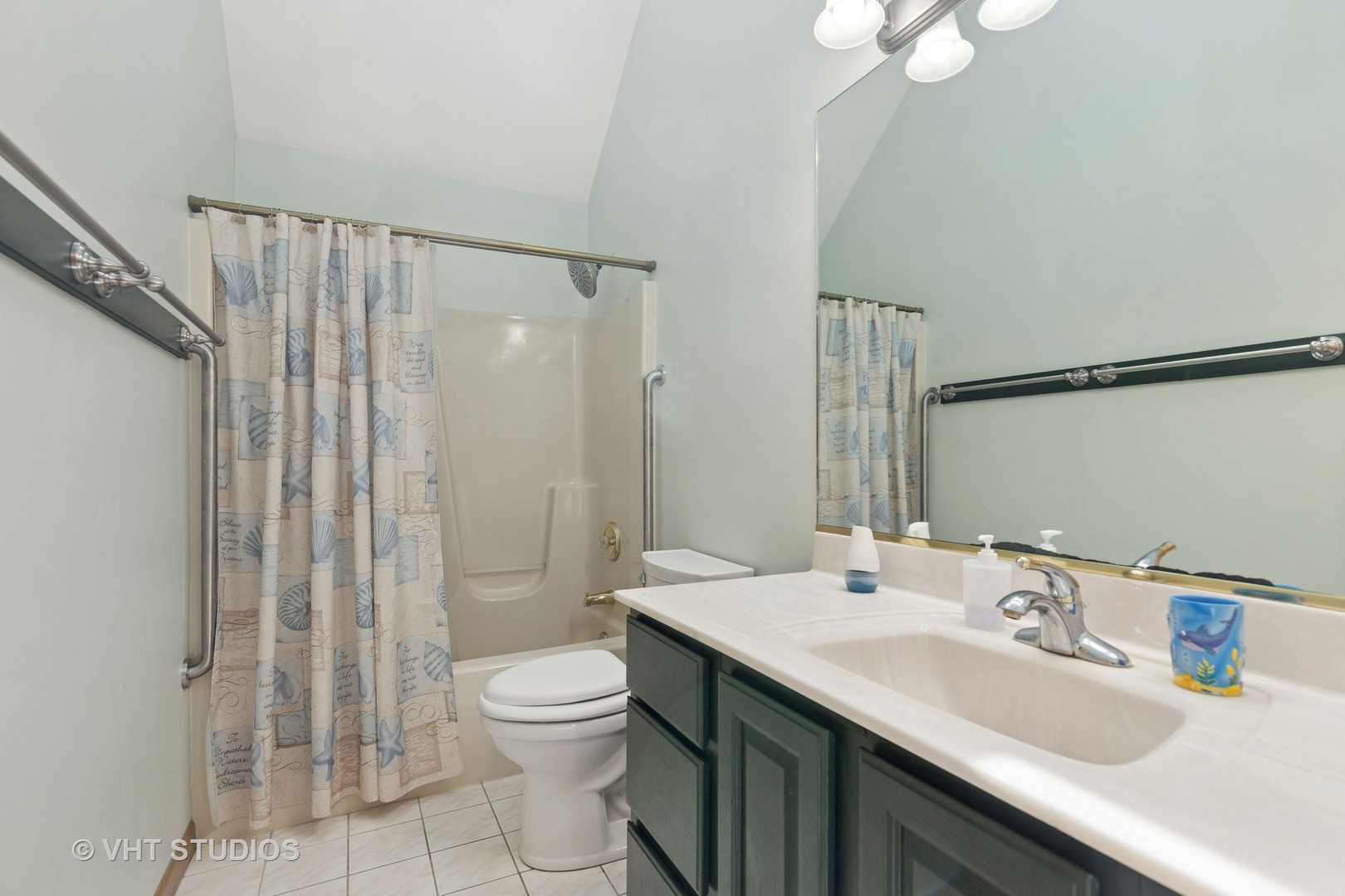 6719 W Applewood Lane, Spring Grove, IL 60081