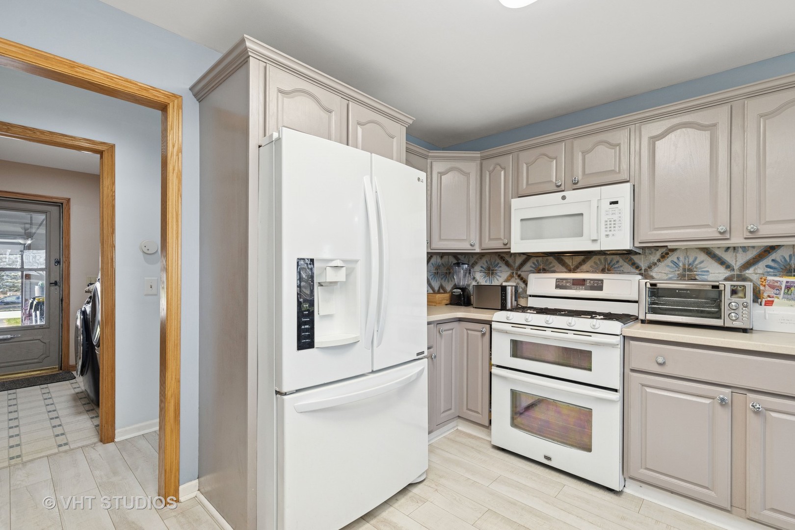 6719 W Applewood Lane, Spring Grove, IL 60081