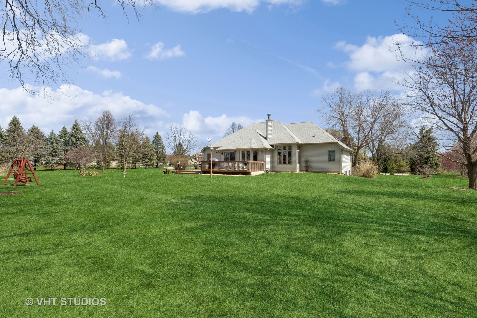6719 W Applewood Lane, Spring Grove, IL 60081