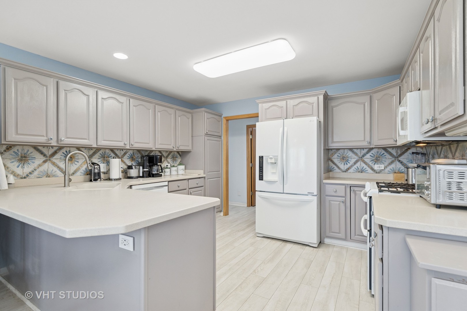 6719 W Applewood Lane, Spring Grove, IL 60081