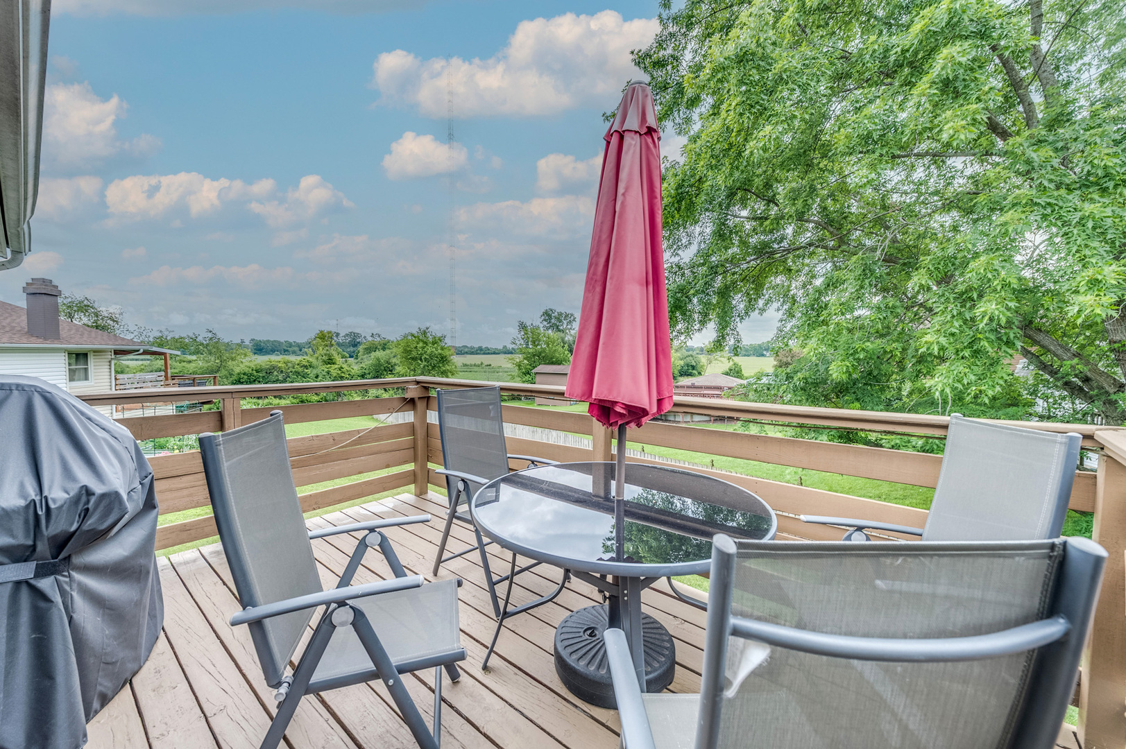 655 Oklahoma Circle, Elk Grove Village, IL 60007