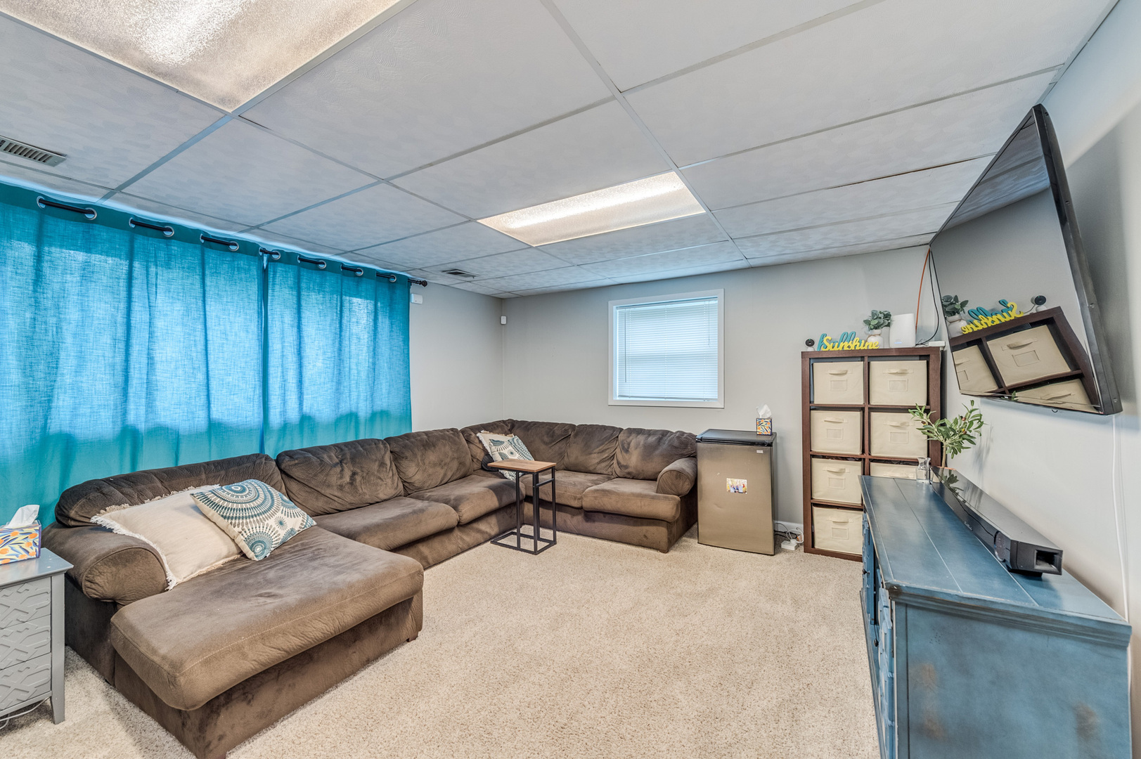 655 Oklahoma Circle, Elk Grove Village, IL 60007