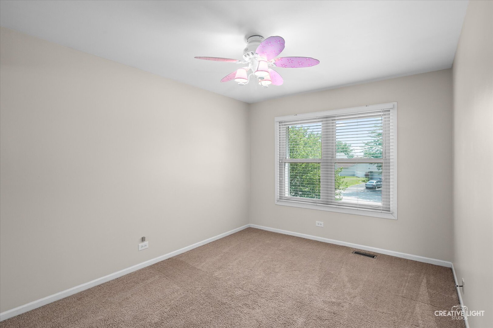 222 Mondovi Drive, Oswego, IL 60543