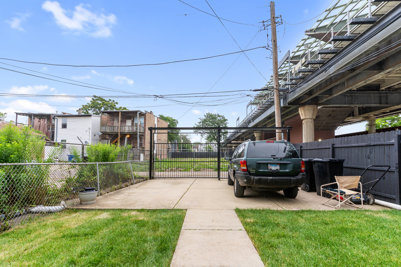 1939 S Sawyer Avenue, Chicago, IL 60623