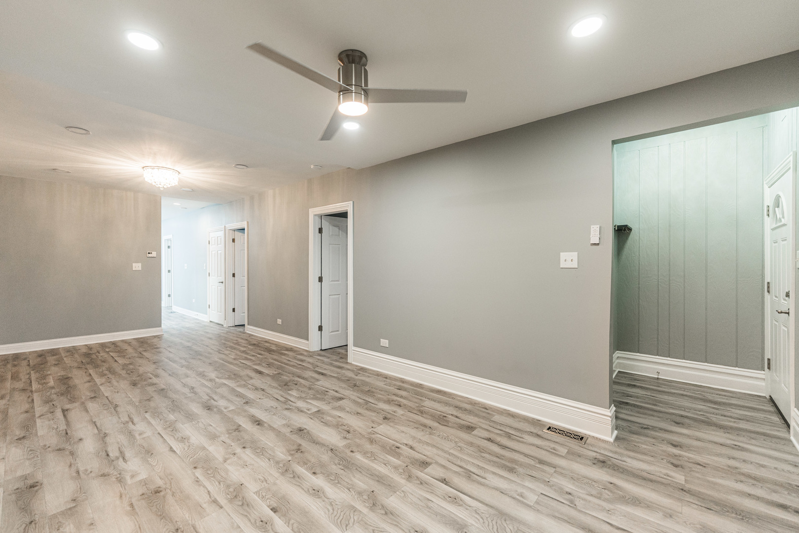 8545 S Vincennes Avenue, Chicago, IL 60620