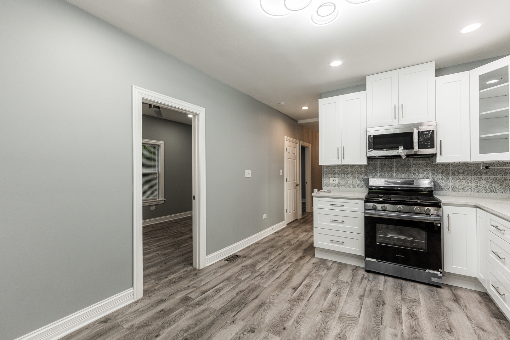 8545 S Vincennes Avenue, Chicago, IL 60620