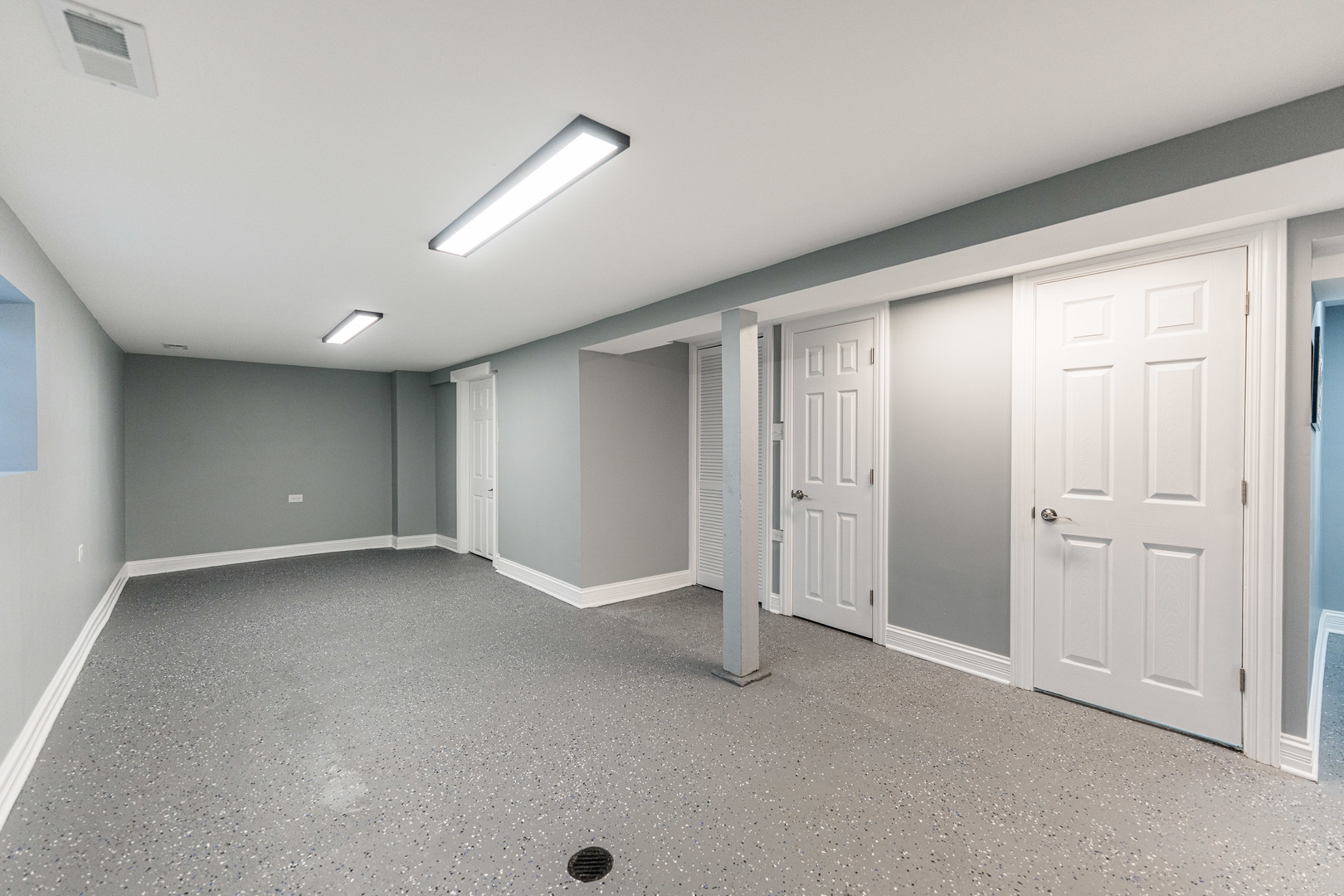 8545 S Vincennes Avenue, Chicago, IL 60620