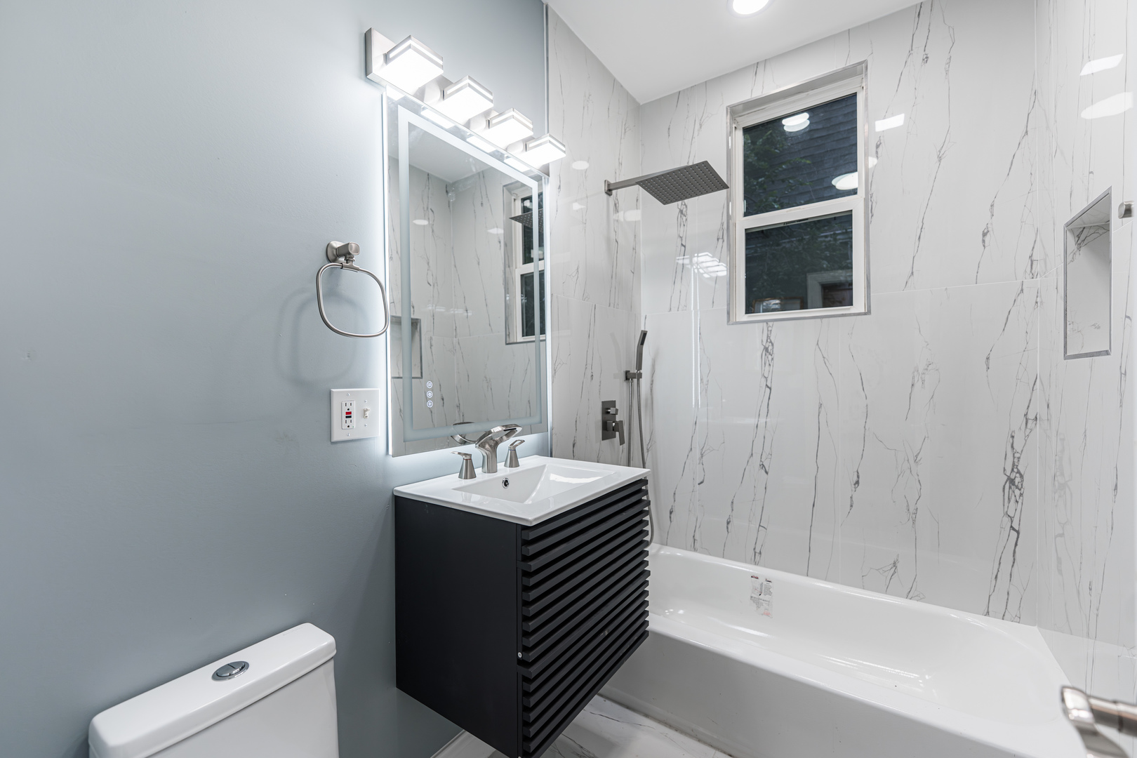 8545 S Vincennes Avenue, Chicago, IL 60620