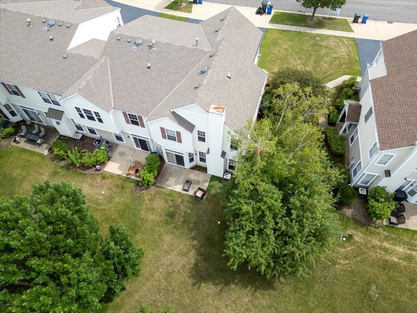 2117 Limestone Lane, Carpentersville, IL 60110