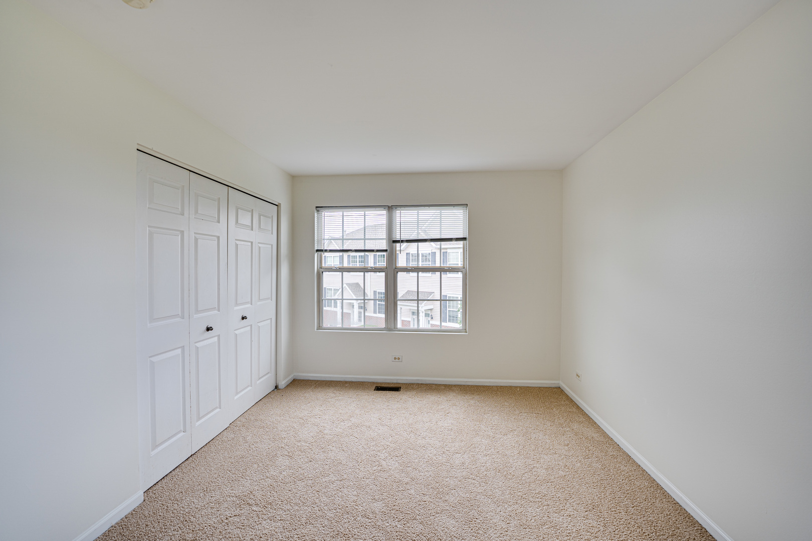 3821 Bailey Road #3821, Yorkville, IL 60560