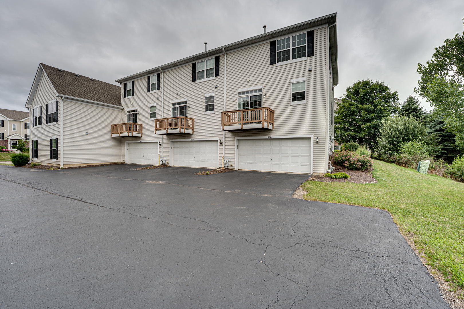 3821 Bailey Road #3821, Yorkville, IL 60560