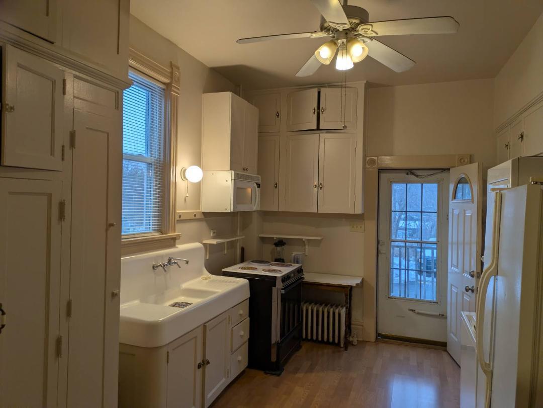 328 W Saint Charles Road, Lombard, IL 60148