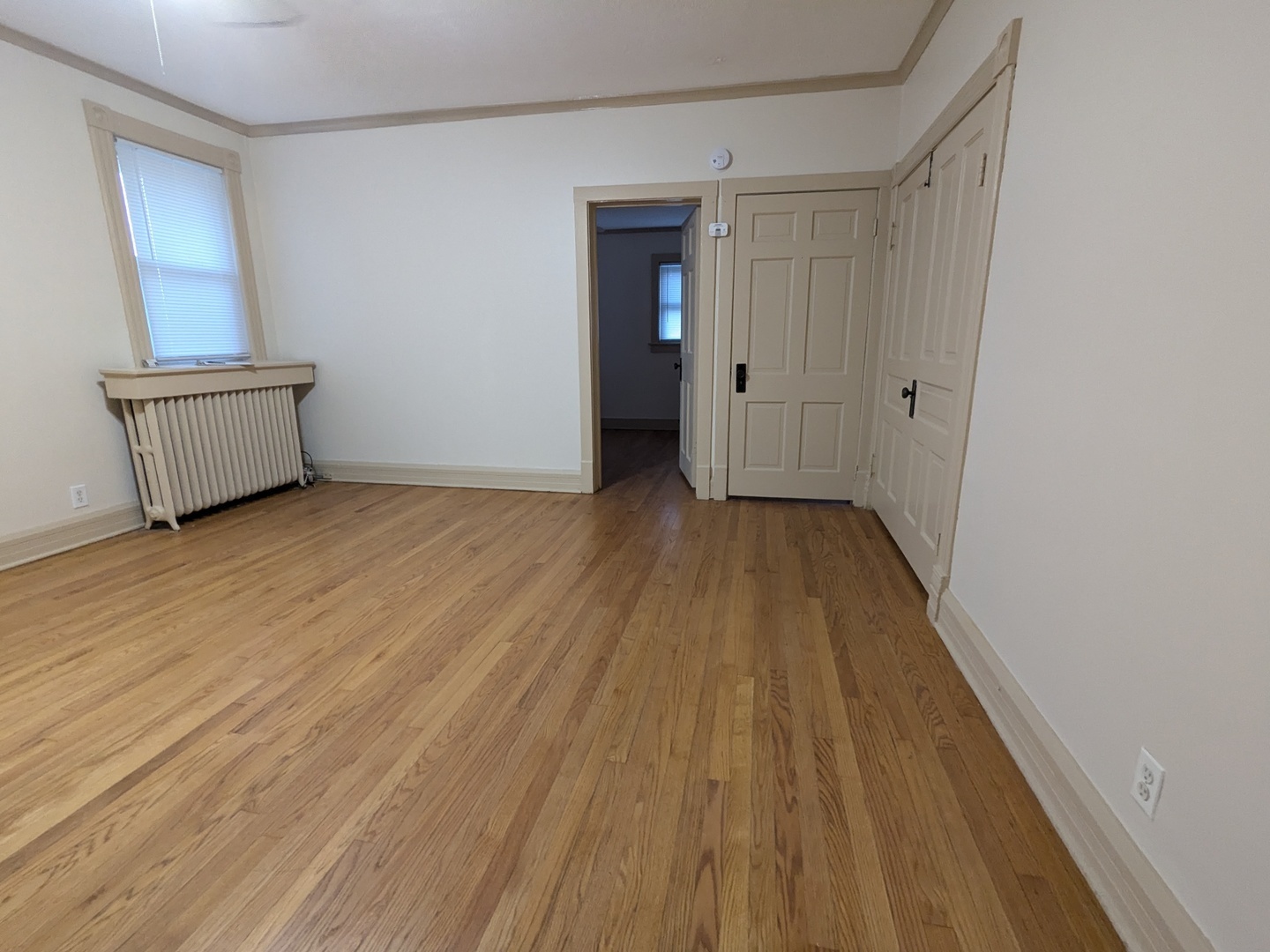 328 W Saint Charles Road, Lombard, IL 60148