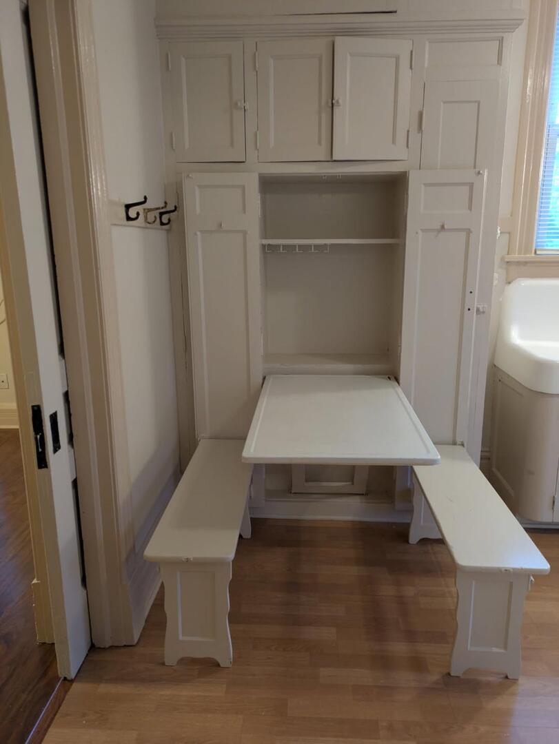 328 W Saint Charles Road, Lombard, IL 60148