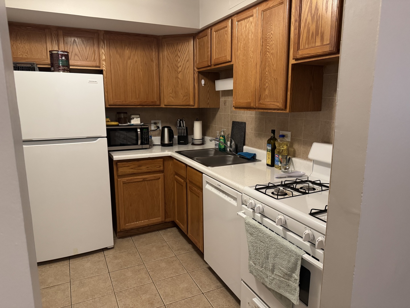 1477 Winslowe Drive #102, Palatine, IL 60074