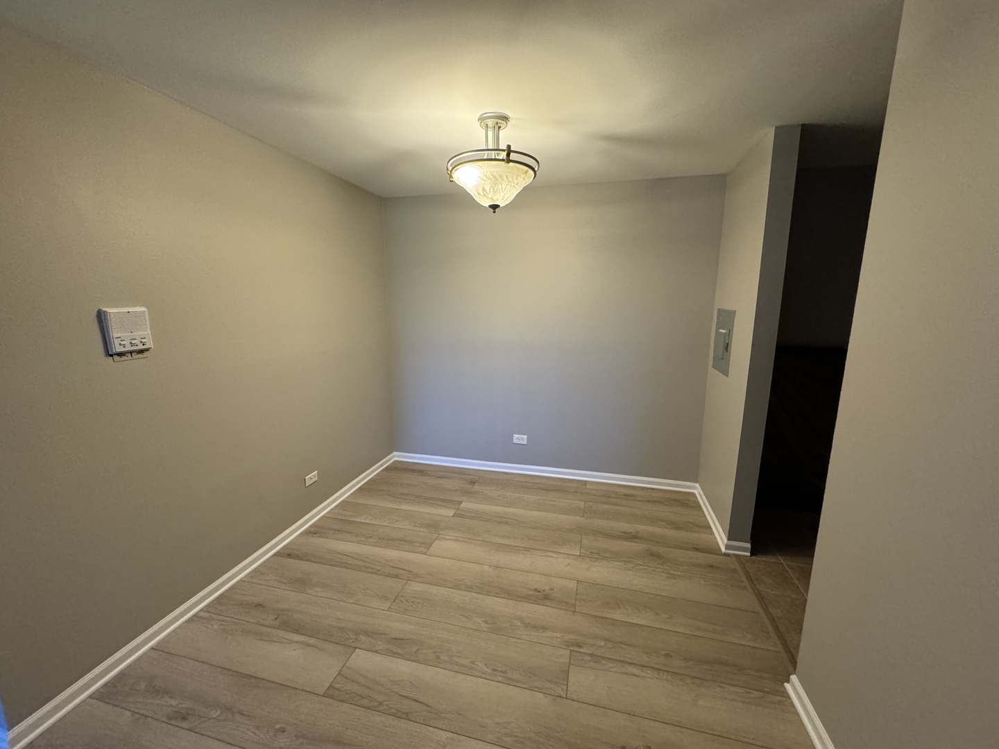 1477 Winslowe Drive #102, Palatine, IL 60074