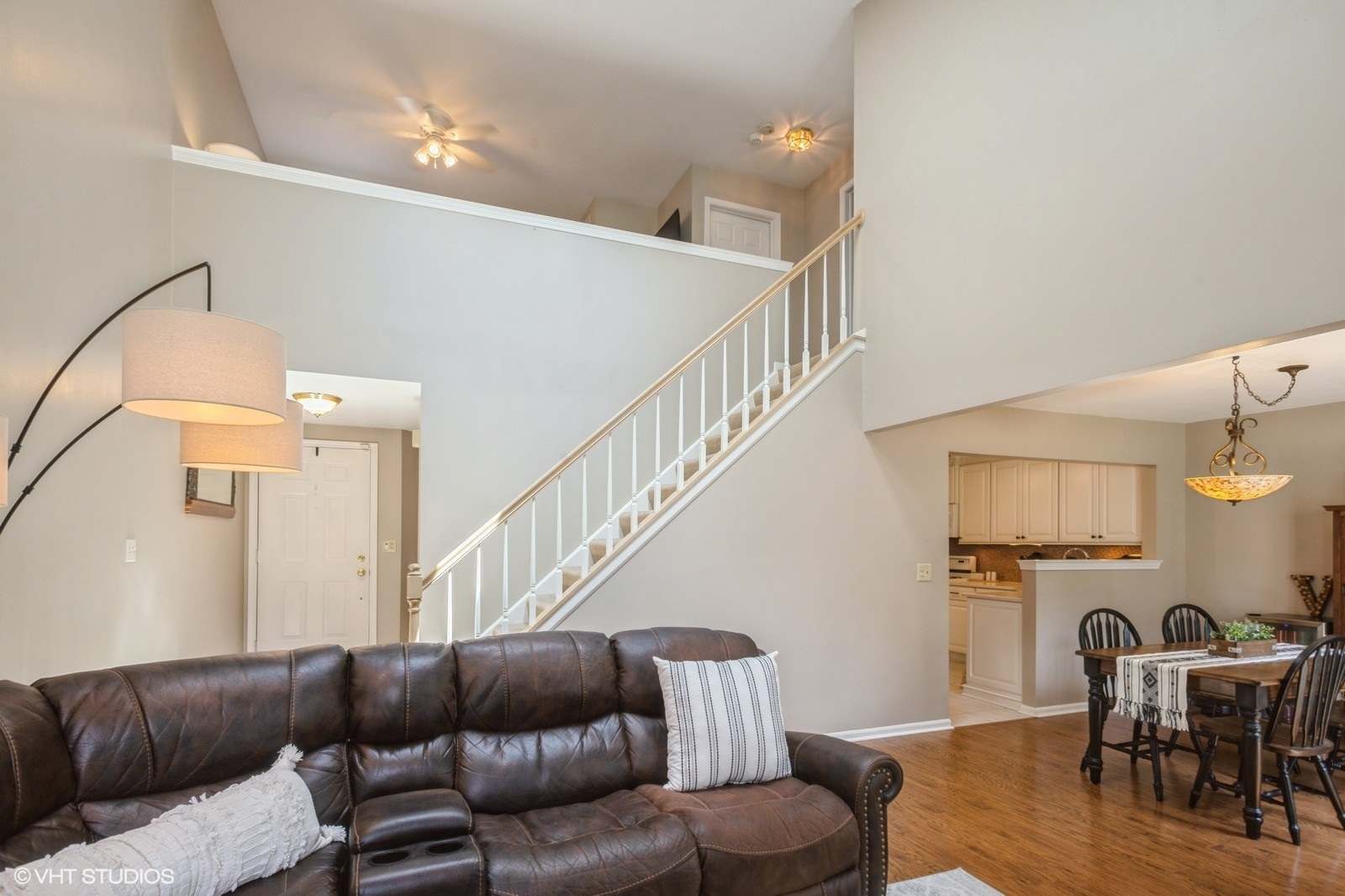 707 Clover Hill Court, Elk Grove Village, IL 60007