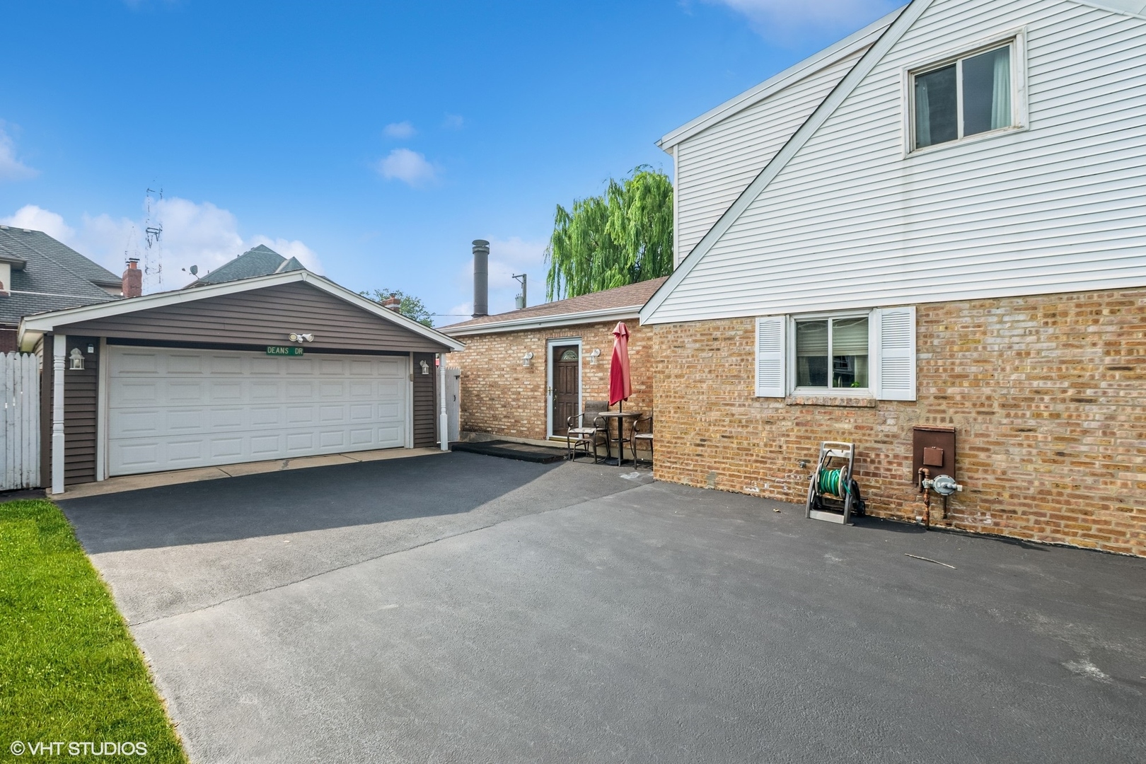 8132 Oak Park Avenue, Burbank, IL 60459