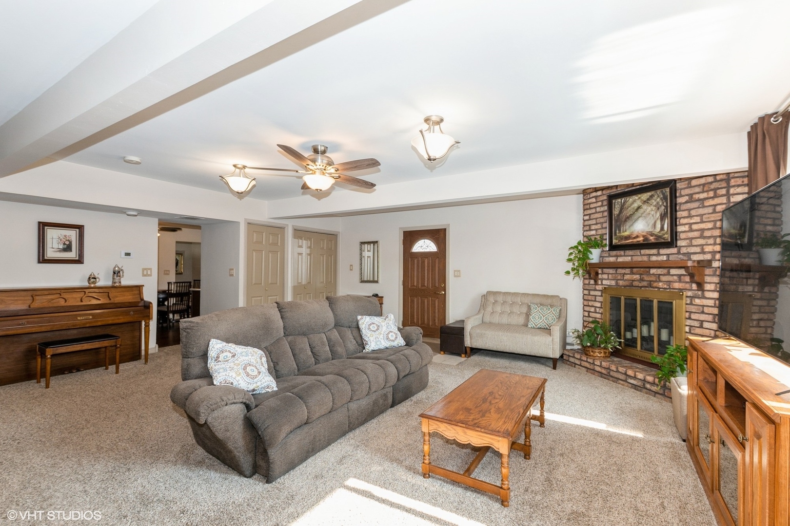 8132 Oak Park Avenue, Burbank, IL 60459