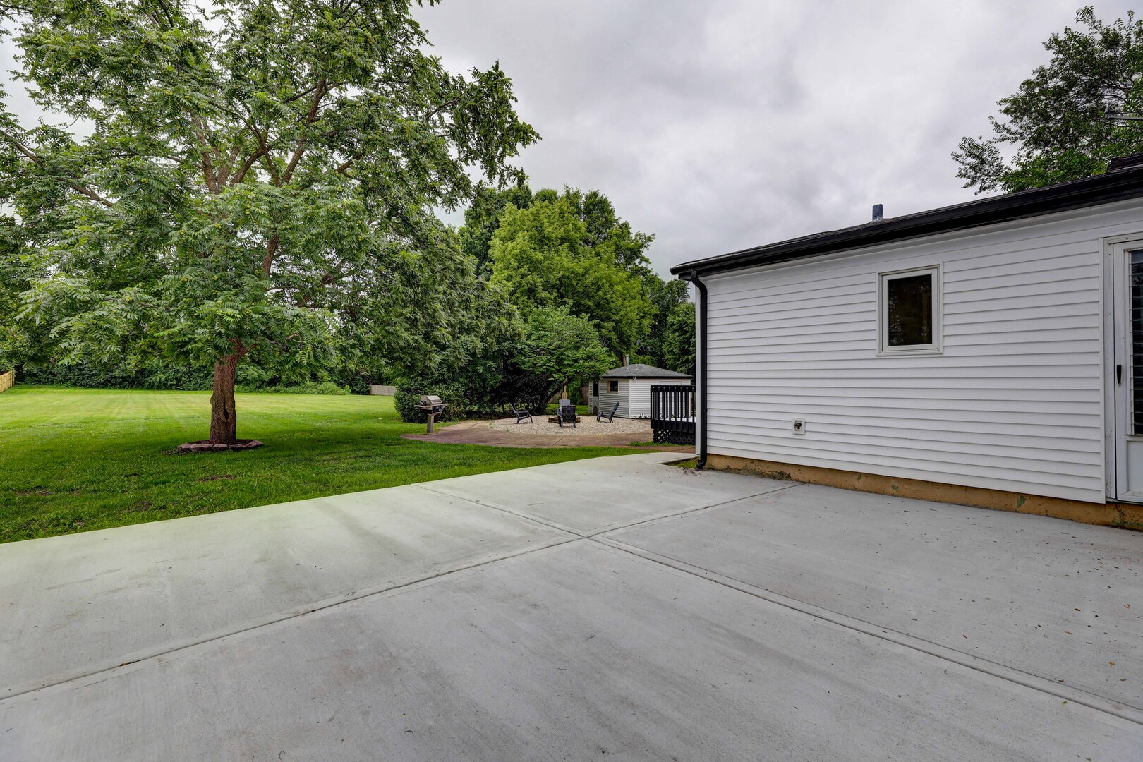 7001 W Meadow Lane Road, Long Grove, IL 60060