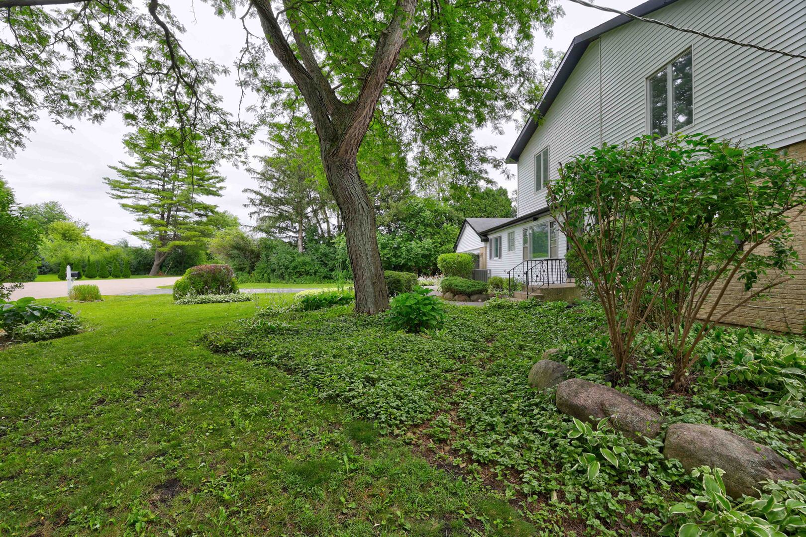7001 W Meadow Lane Road, Long Grove, IL 60060