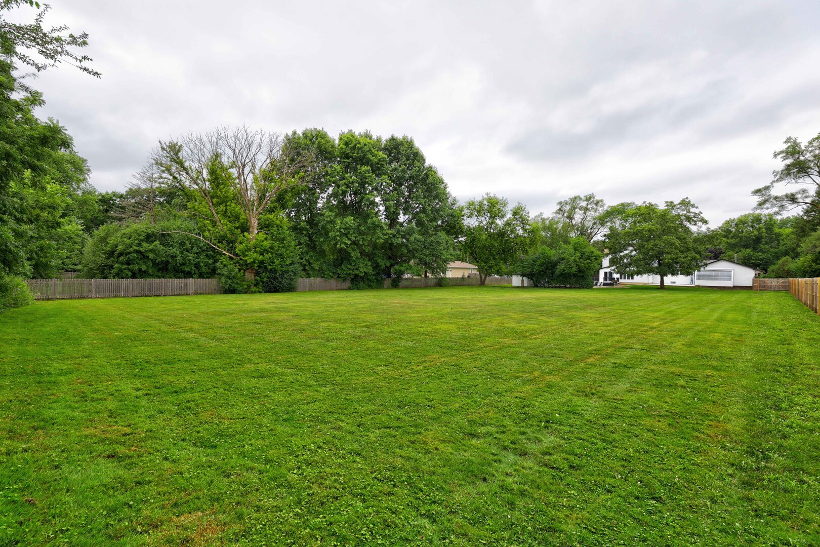 7001 W Meadow Lane Road, Long Grove, IL 60060