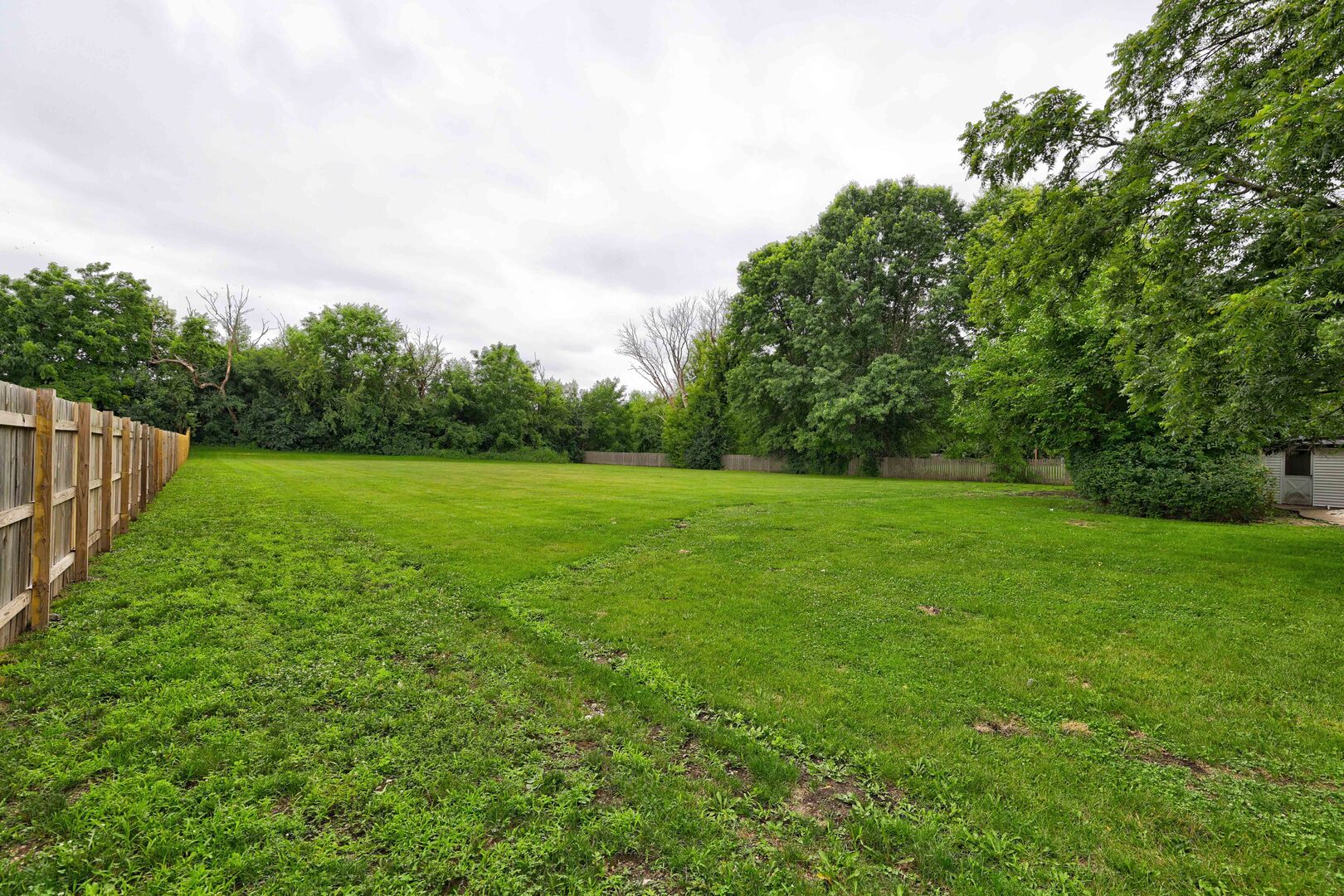7001 W Meadow Lane Road, Long Grove, IL 60060