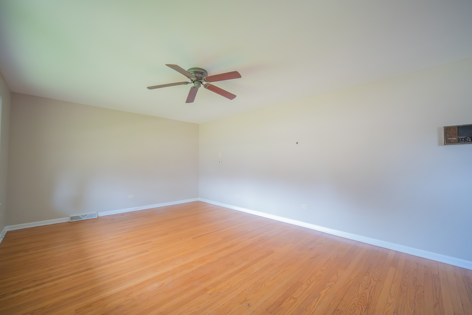 3039 Sarah Street, Franklin Park, IL 60131