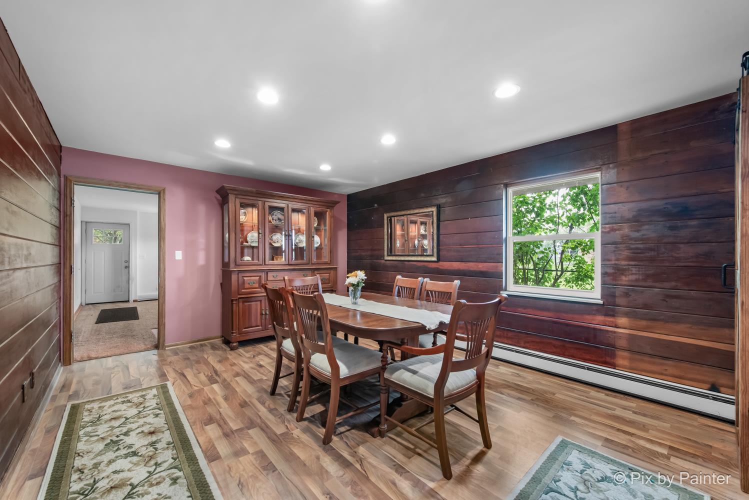 1423 N River Road, McHenry, IL 60051