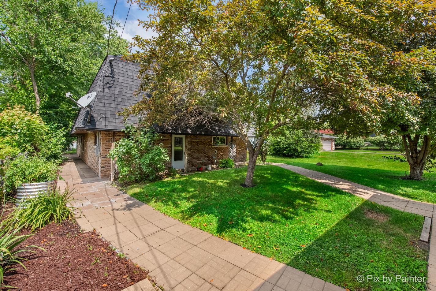 1423 N River Road, McHenry, IL 60051