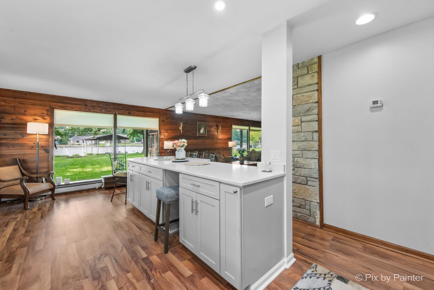 1423 N River Road, McHenry, IL 60051