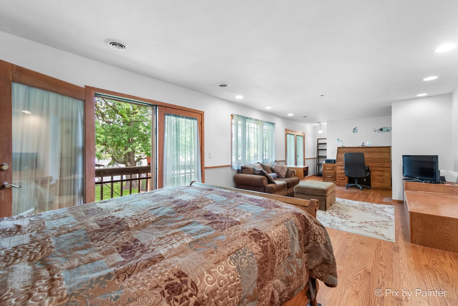 1423 N River Road, McHenry, IL 60051