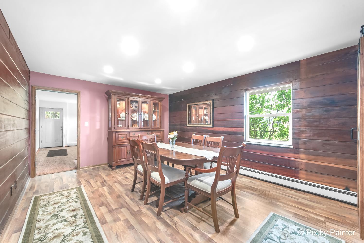 1423 N River Road, McHenry, IL 60051