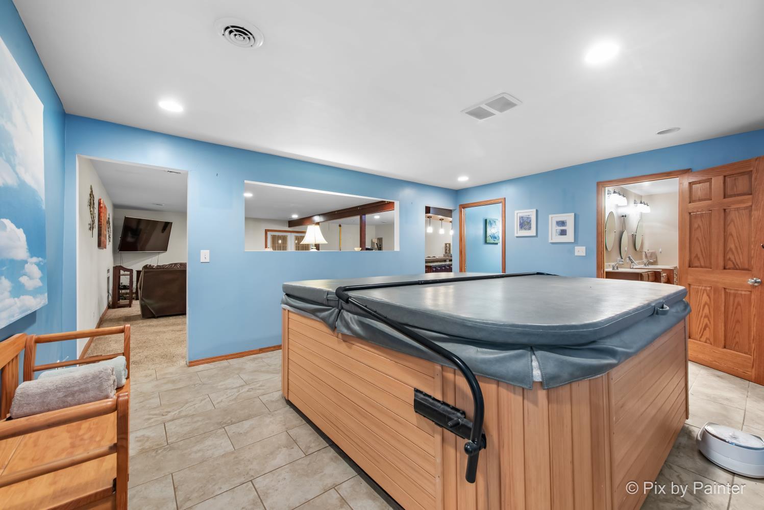 1423 N River Road, McHenry, IL 60051