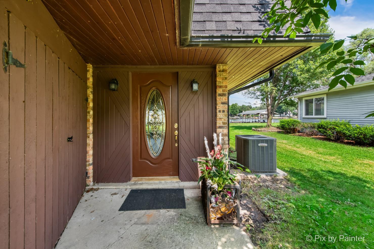 1423 N River Road, McHenry, IL 60051