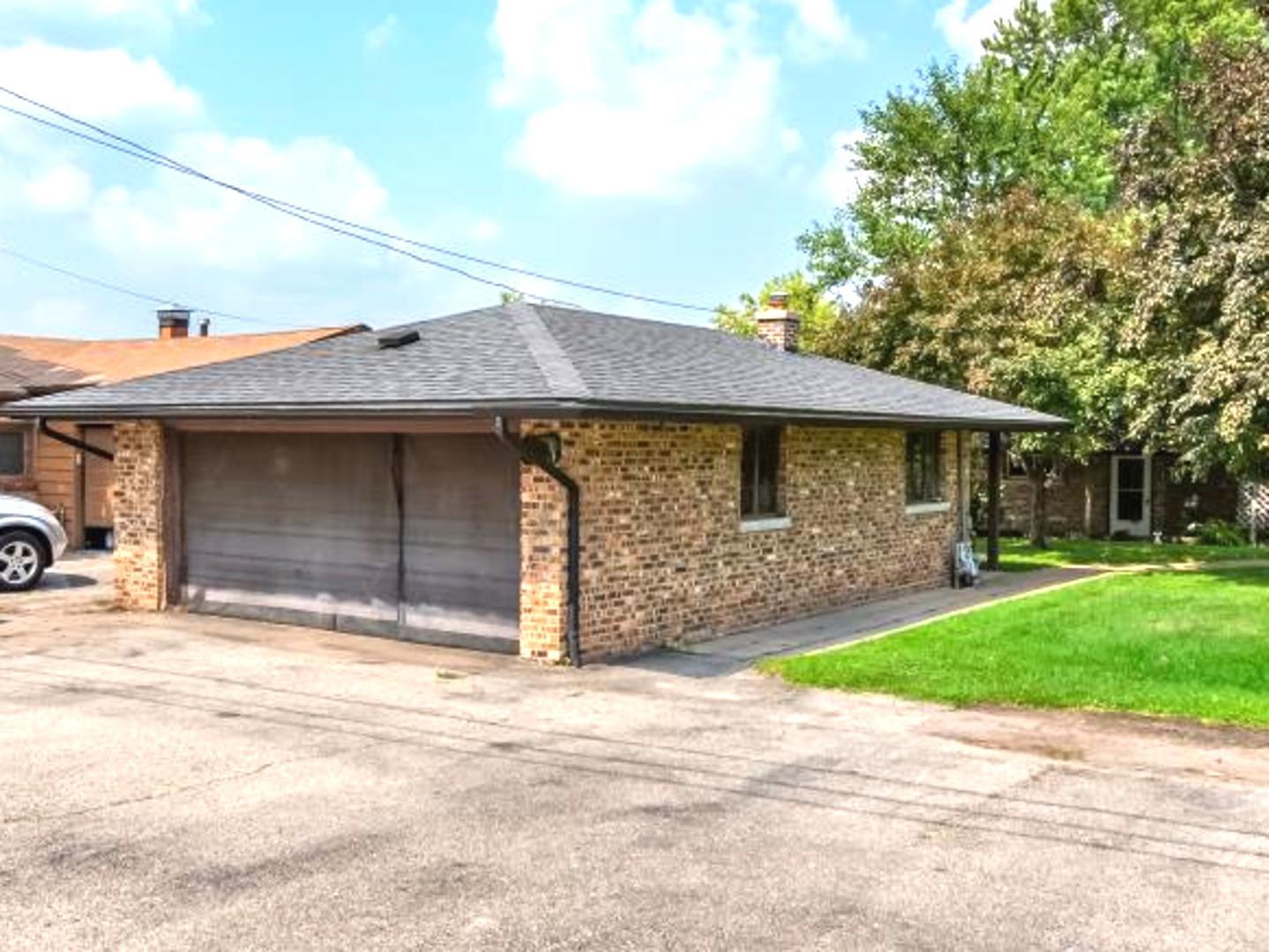 1423 N River Road, McHenry, IL 60051