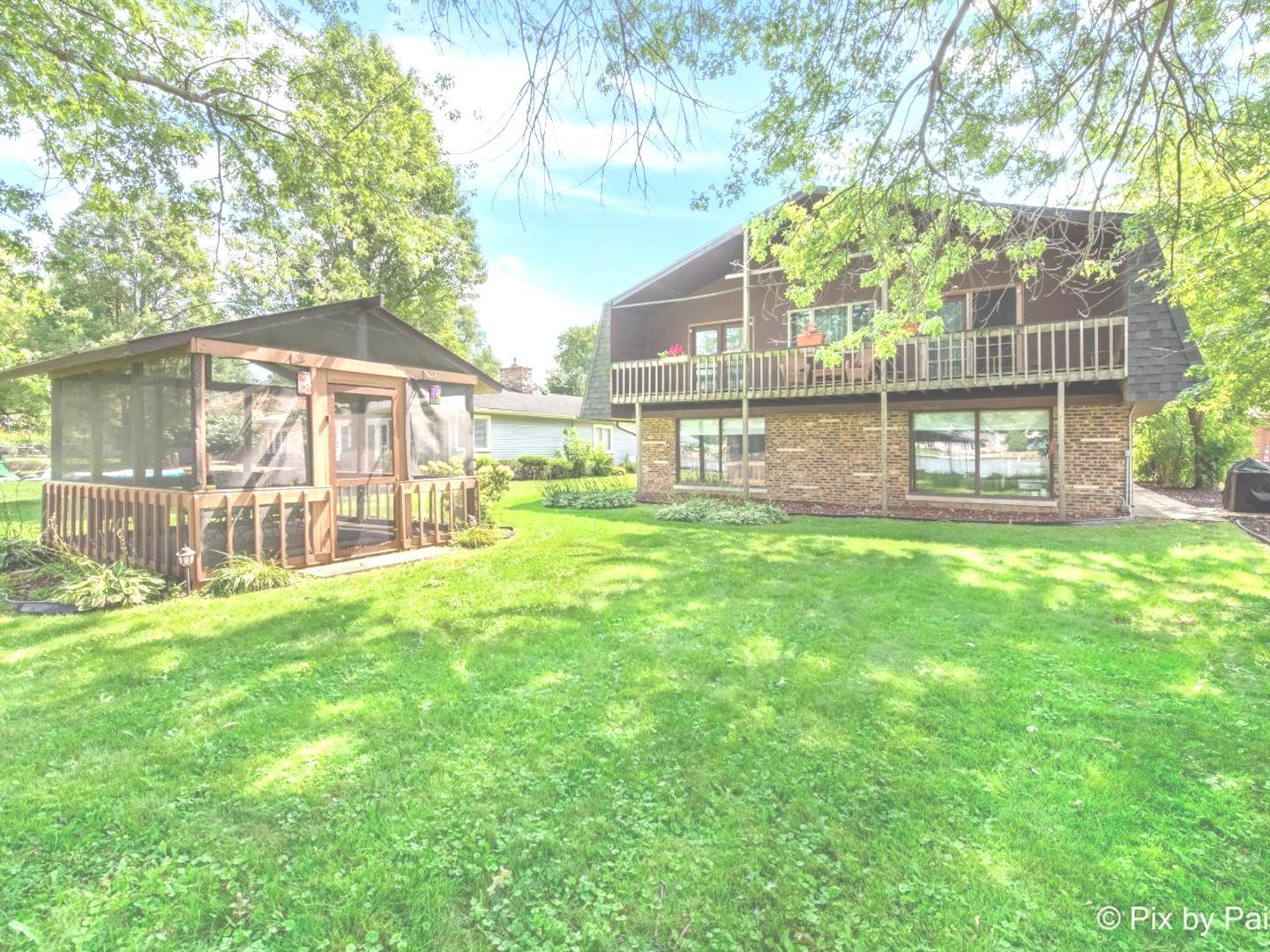 1423 N River Road, McHenry, IL 60051