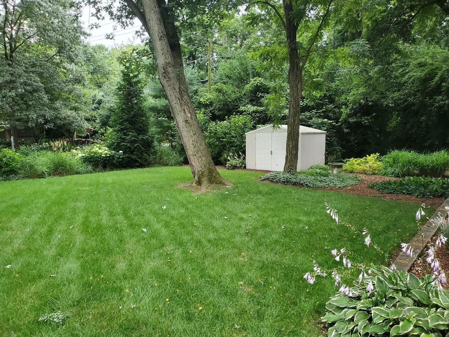 26W035 Hazel Lane, Wheaton, IL 60187