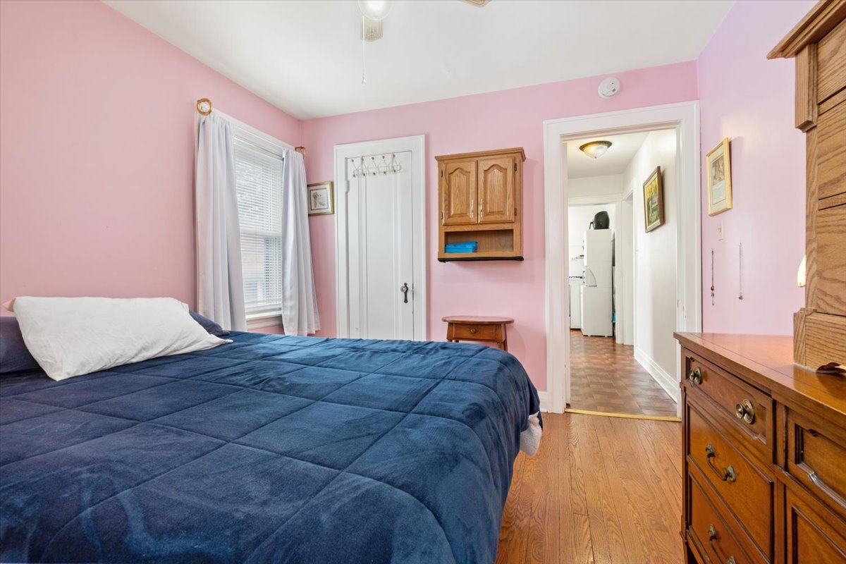 6N566 Maple Avenue, Wood Dale, IL 60191