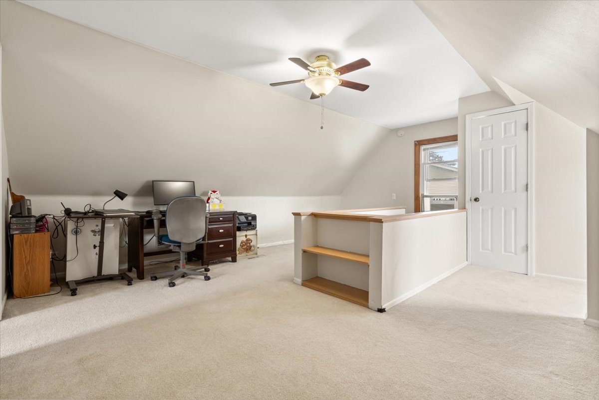 6N566 Maple Avenue, Wood Dale, IL 60191