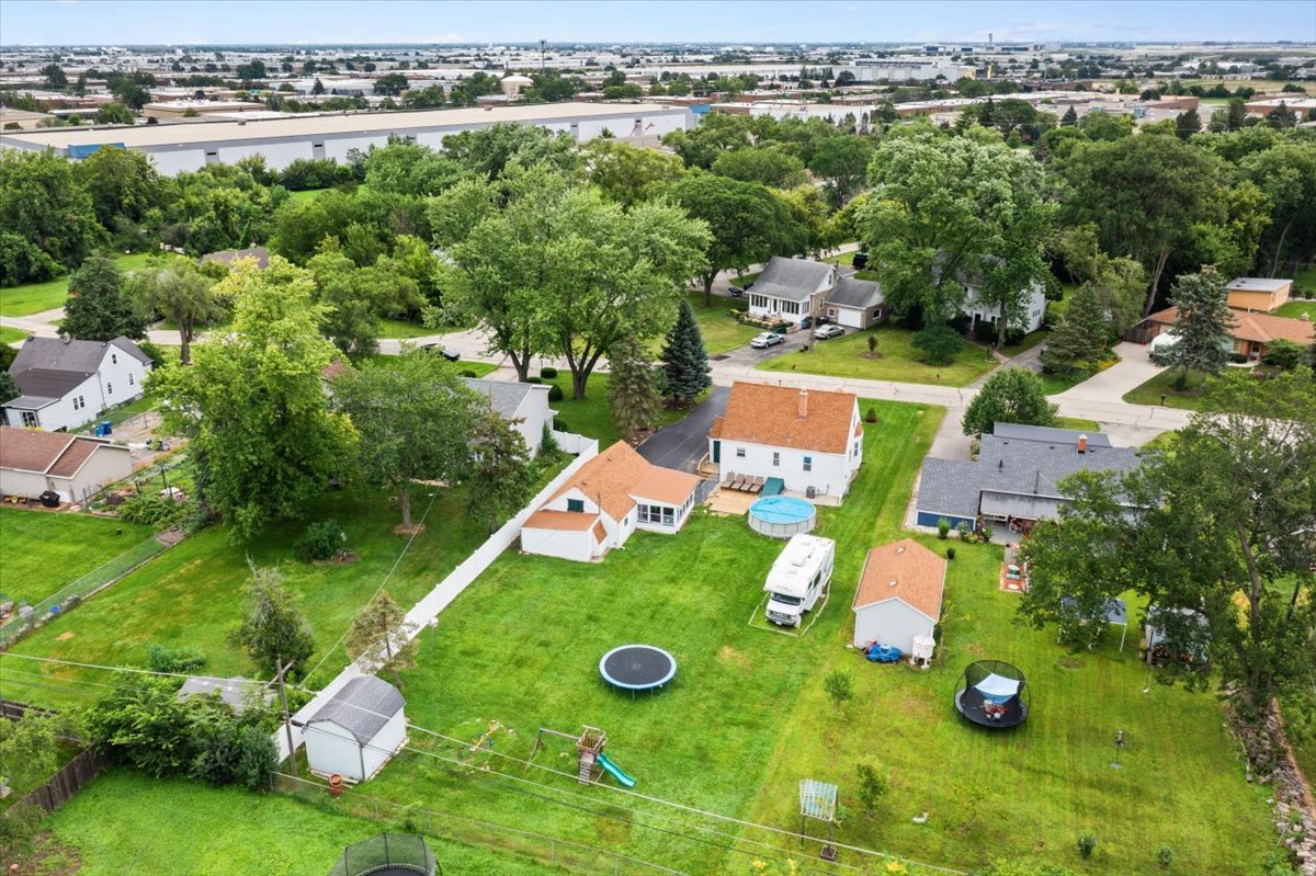 6N566 Maple Avenue, Wood Dale, IL 60191