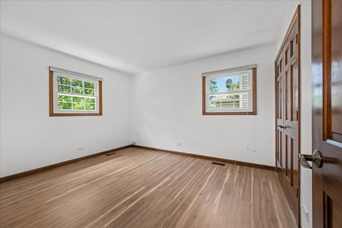 1016 Muirhead Avenue, Naperville, IL 60565