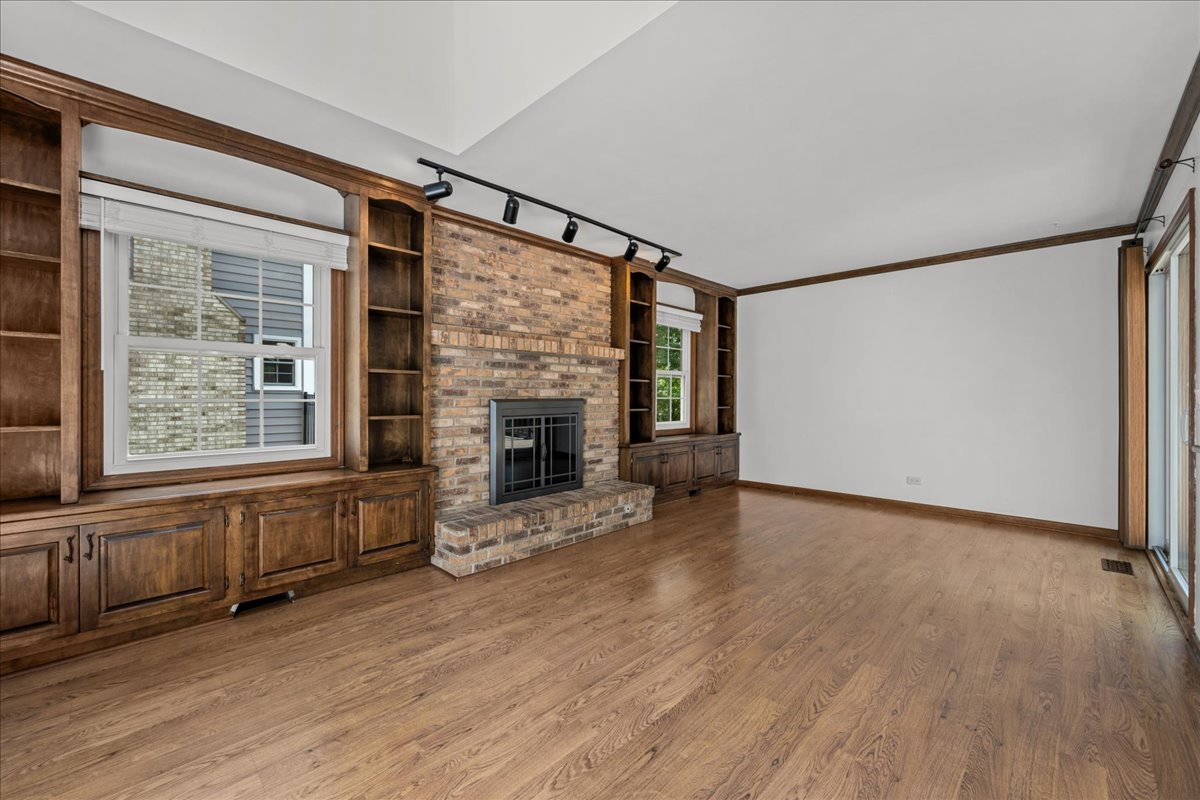1016 Muirhead Avenue, Naperville, IL 60565