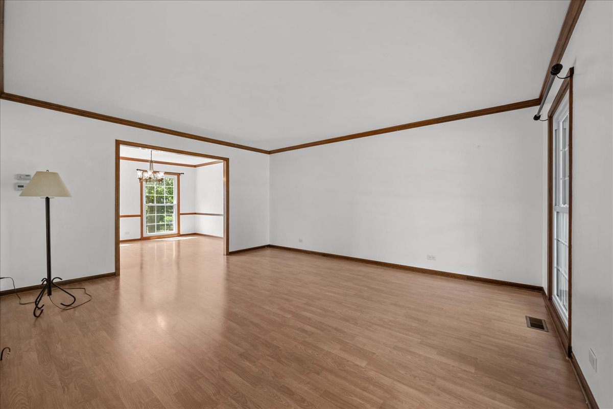 1016 Muirhead Avenue, Naperville, IL 60565