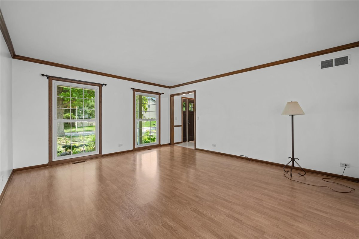 1016 Muirhead Avenue, Naperville, IL 60565