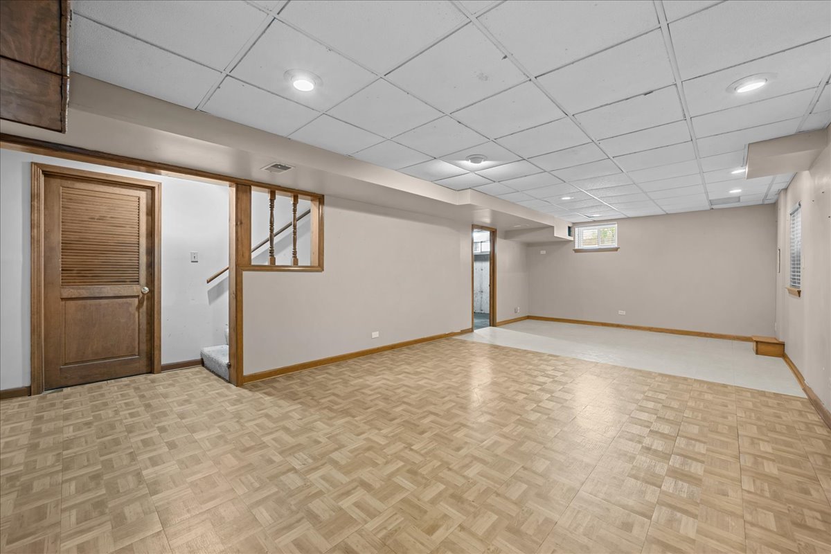 1016 Muirhead Avenue, Naperville, IL 60565