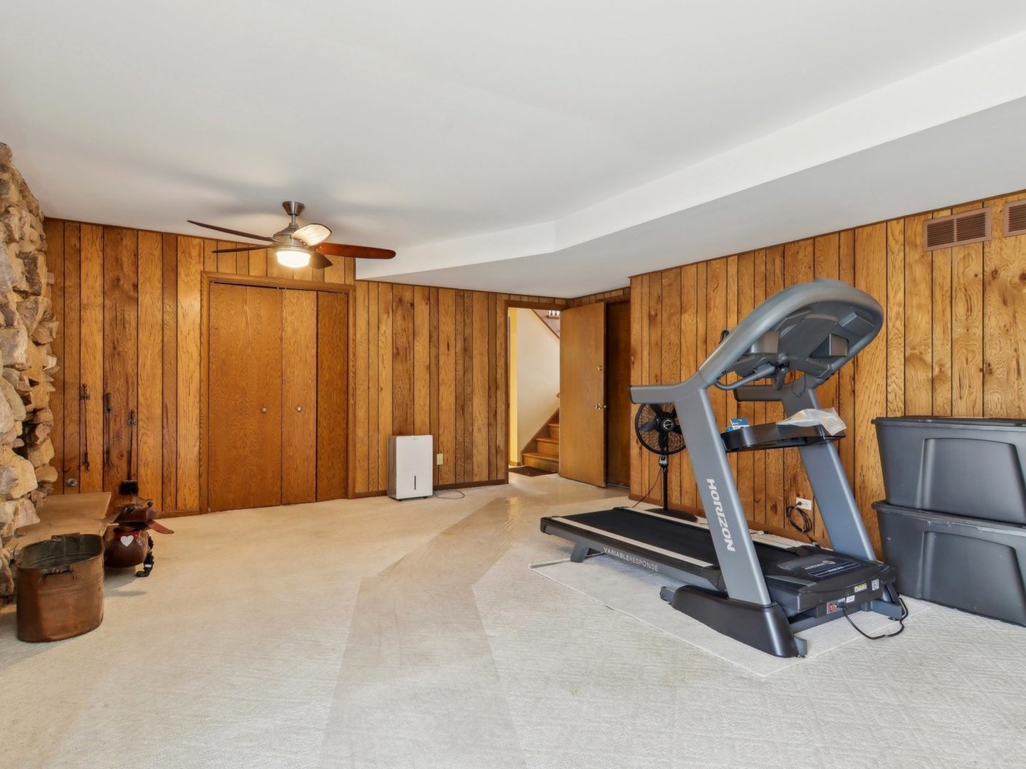 512 N FOREST Drive, Addison, IL 60101