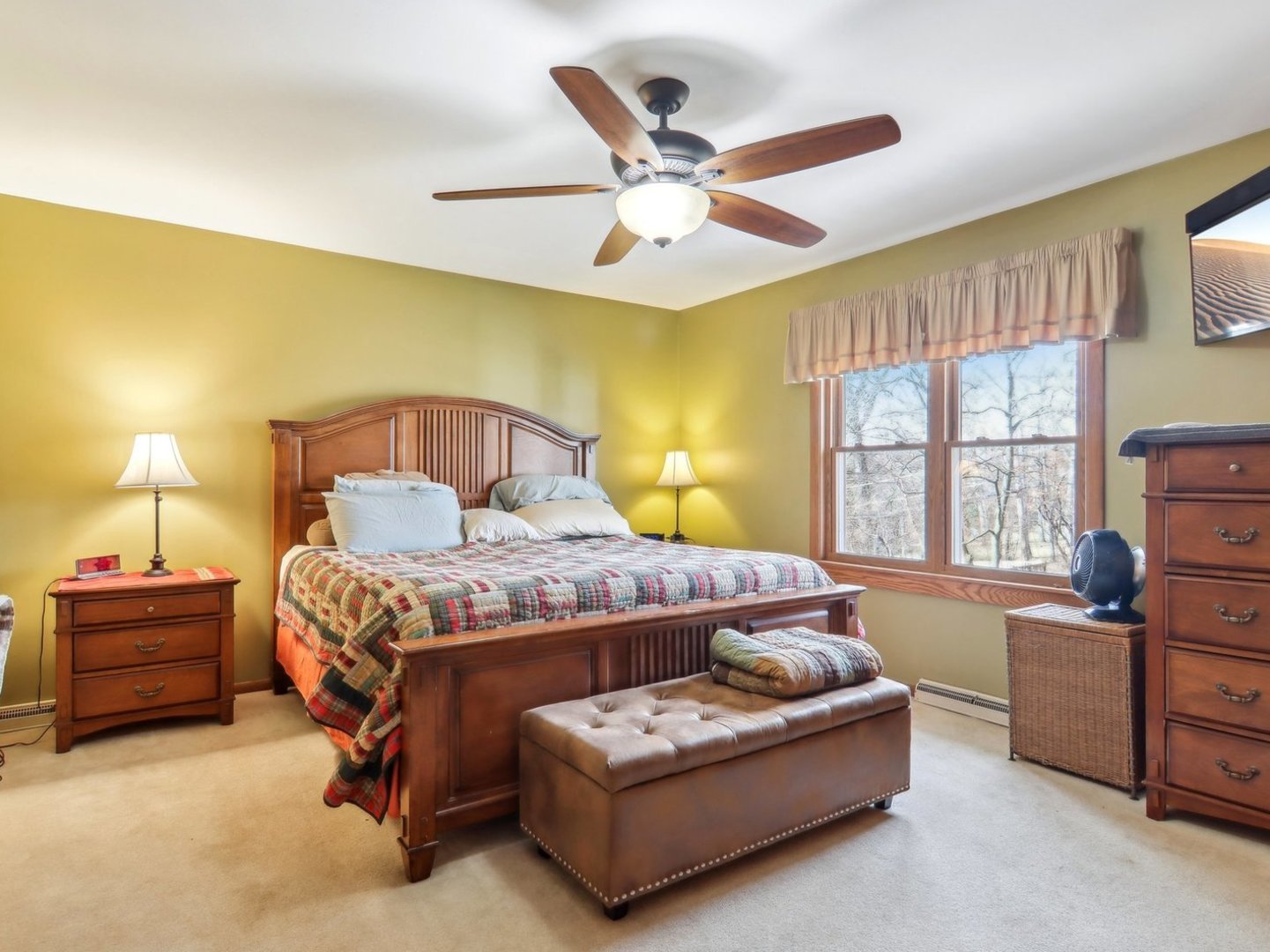 512 N FOREST Drive, Addison, IL 60101