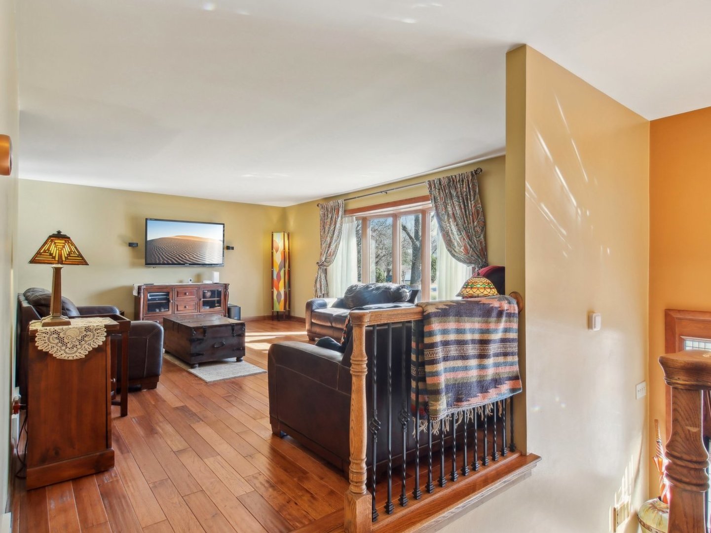 512 N FOREST Drive, Addison, IL 60101