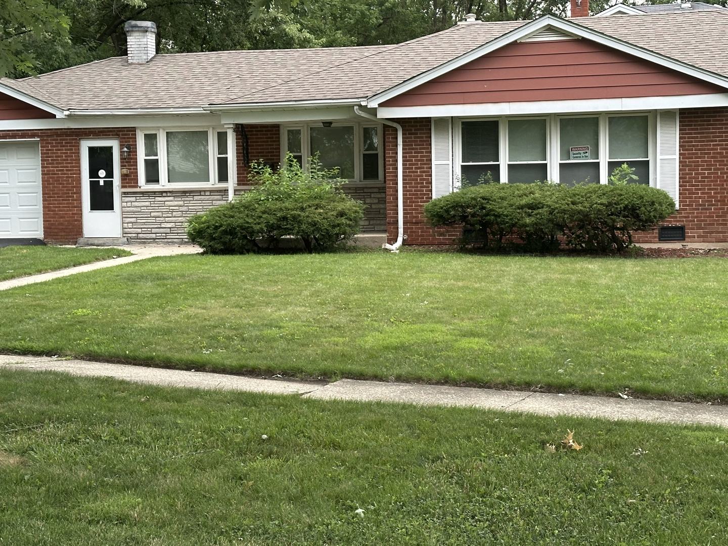2652 Woodworth Place, Hazel Crest, IL 60429